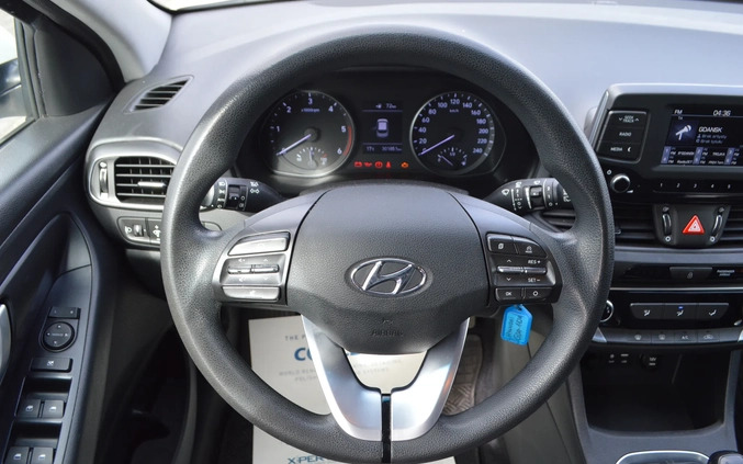 Hyundai I30 cena 29889 przebieg: 301850, rok produkcji 2017 z Zduńska Wola małe 191
